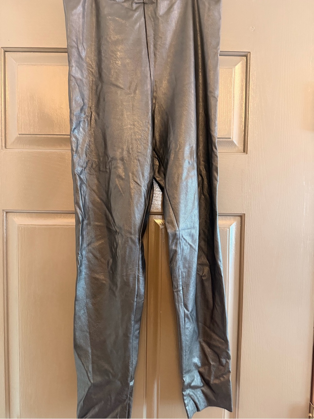 Lulu's women Black Faux Leather Pants
